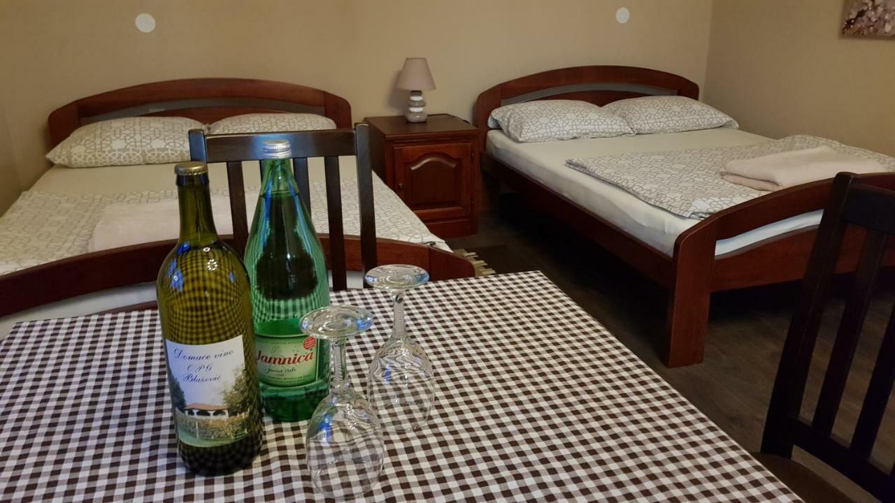 Guest House Blazevic Gornja Gracenica Buitenkant foto